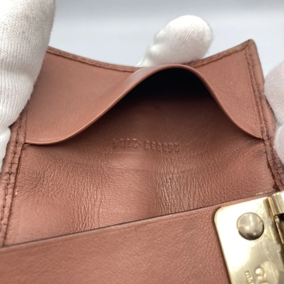 🔹️Gucci 🔹️Key case holder GG Brown Cow Leather micro Guccissi - Picture 13 of 13